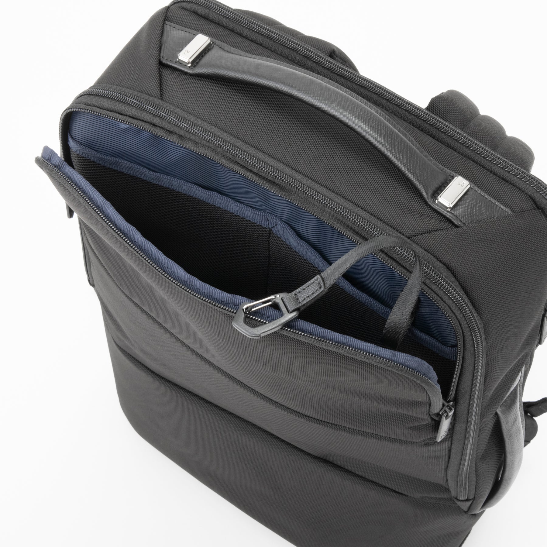 Z PACK d | type-F Medium Backpack B4/15.6" PC 81672