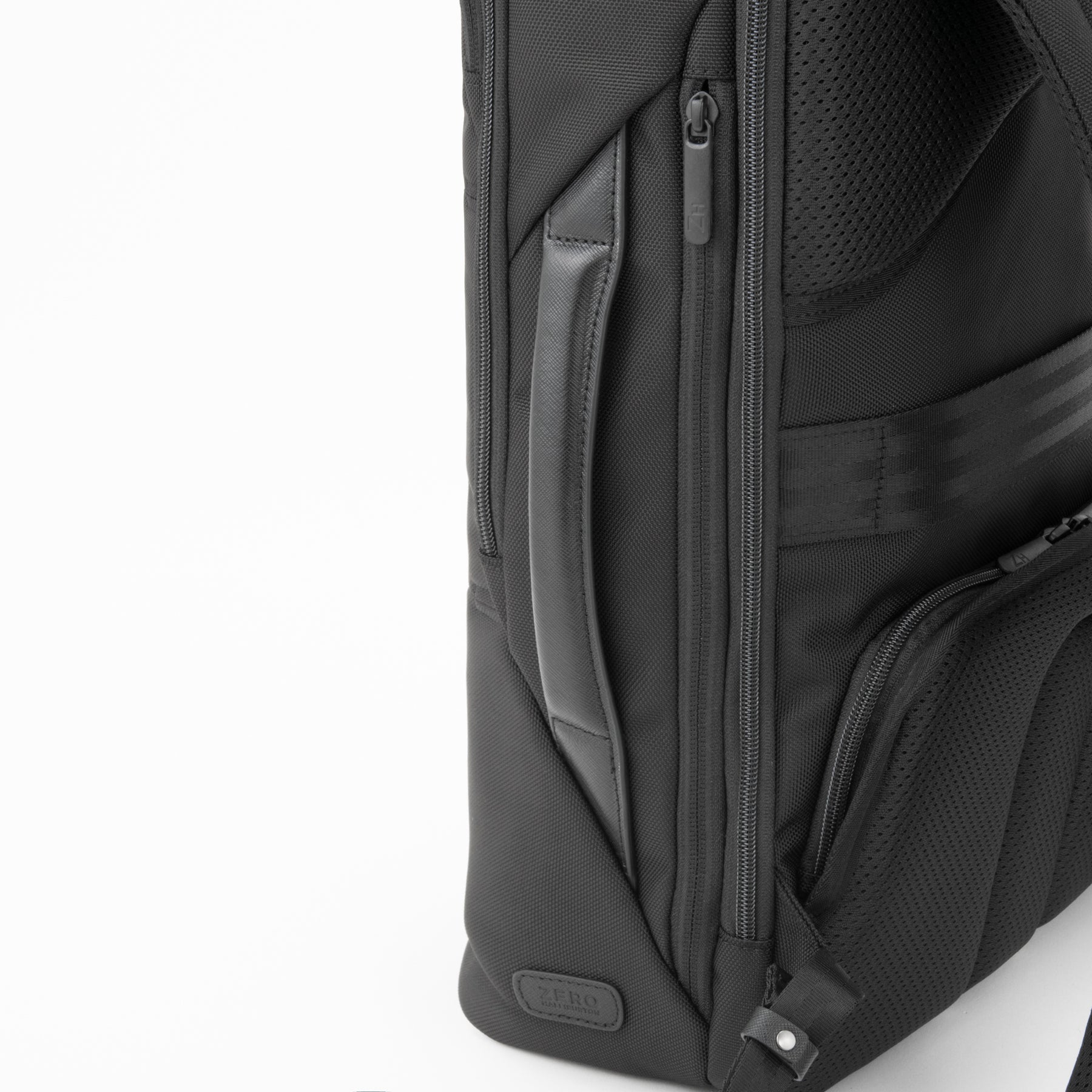 Z PACK d | type-F Medium Backpack B4/15.6" PC 81672