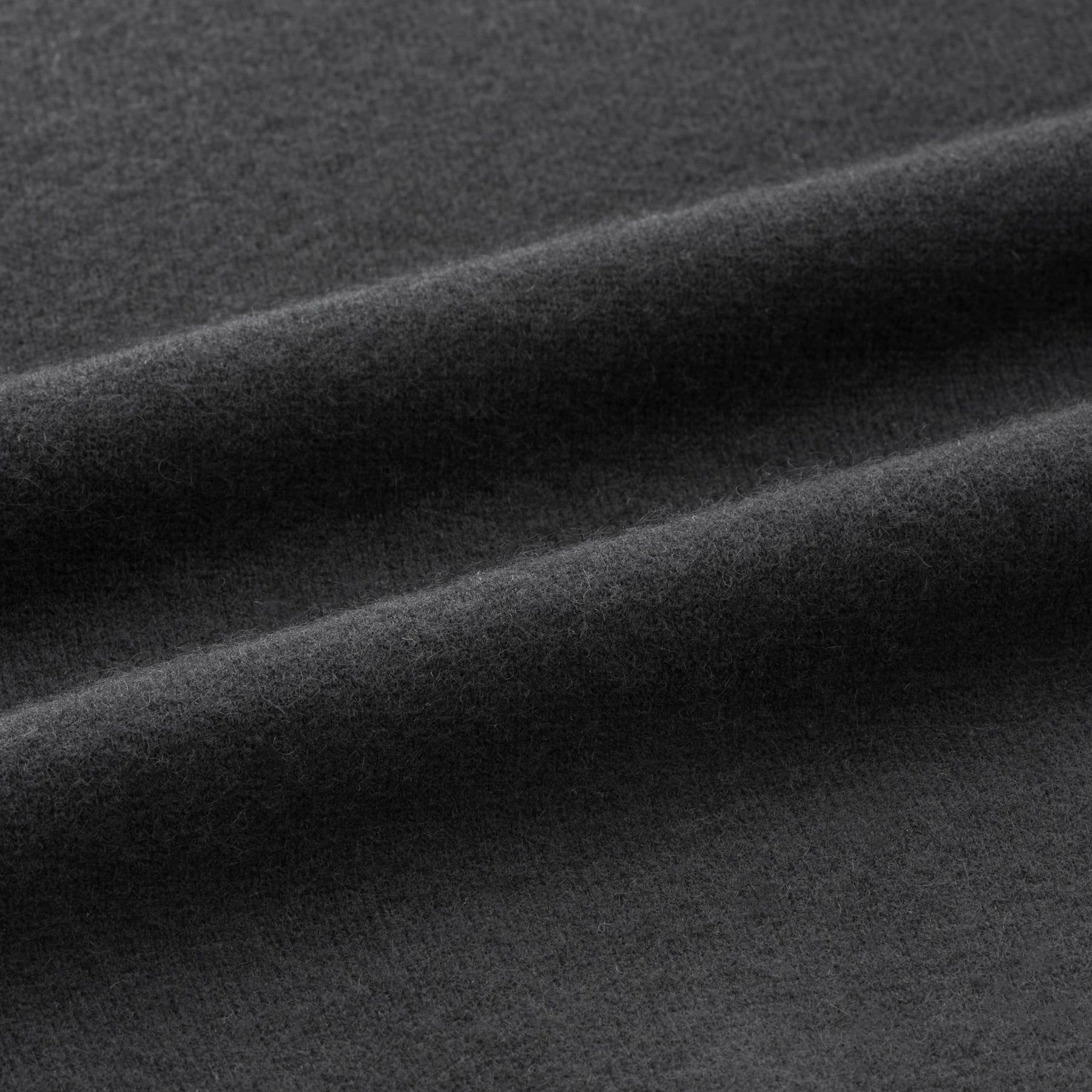 ZHG-M5A7 | Cashmere Crew-Neck Knit 85122