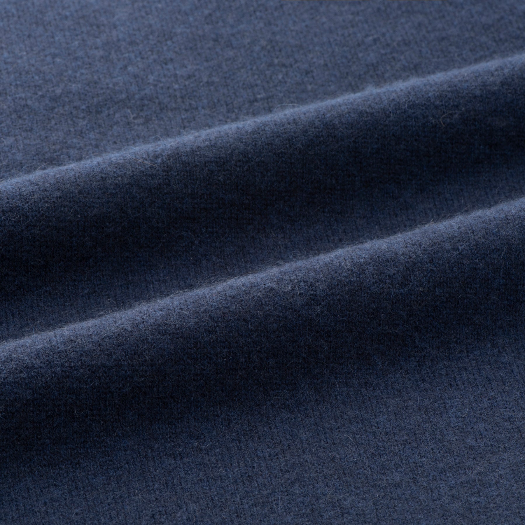 ZHG-M5A7 | Cashmere Crew-Neck Knit 85122
