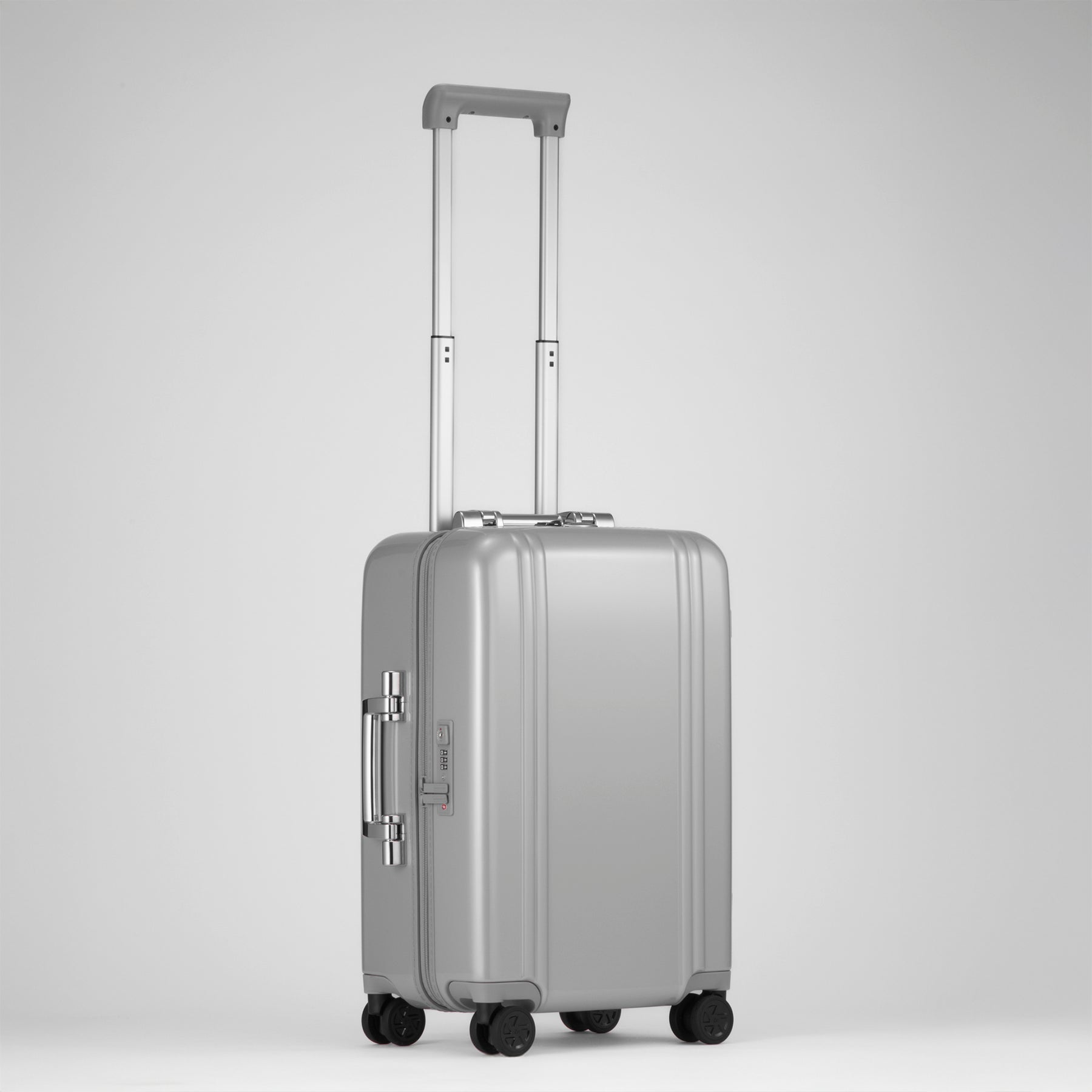 Classic Lightweight 3.0 D | Carry-On Travel Case 32L 81561