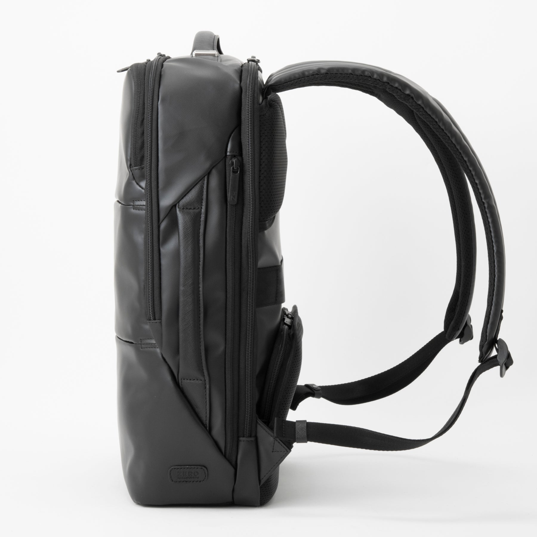 Z PACK d | type-C Laminated Medium Backpack B4/15.6" PC 81682