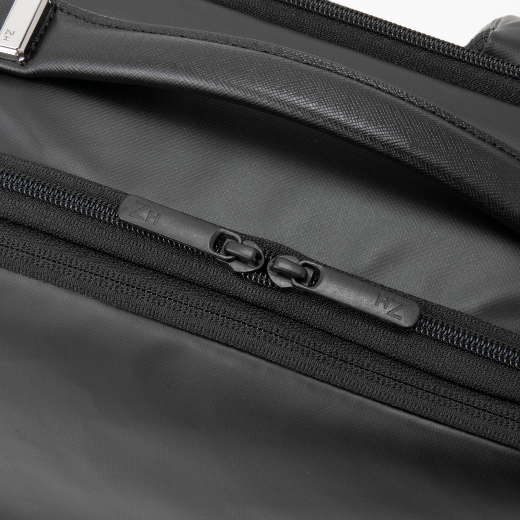 Z PACK d | type-C Laminated Medium Backpack B4/15.6" PC 81682