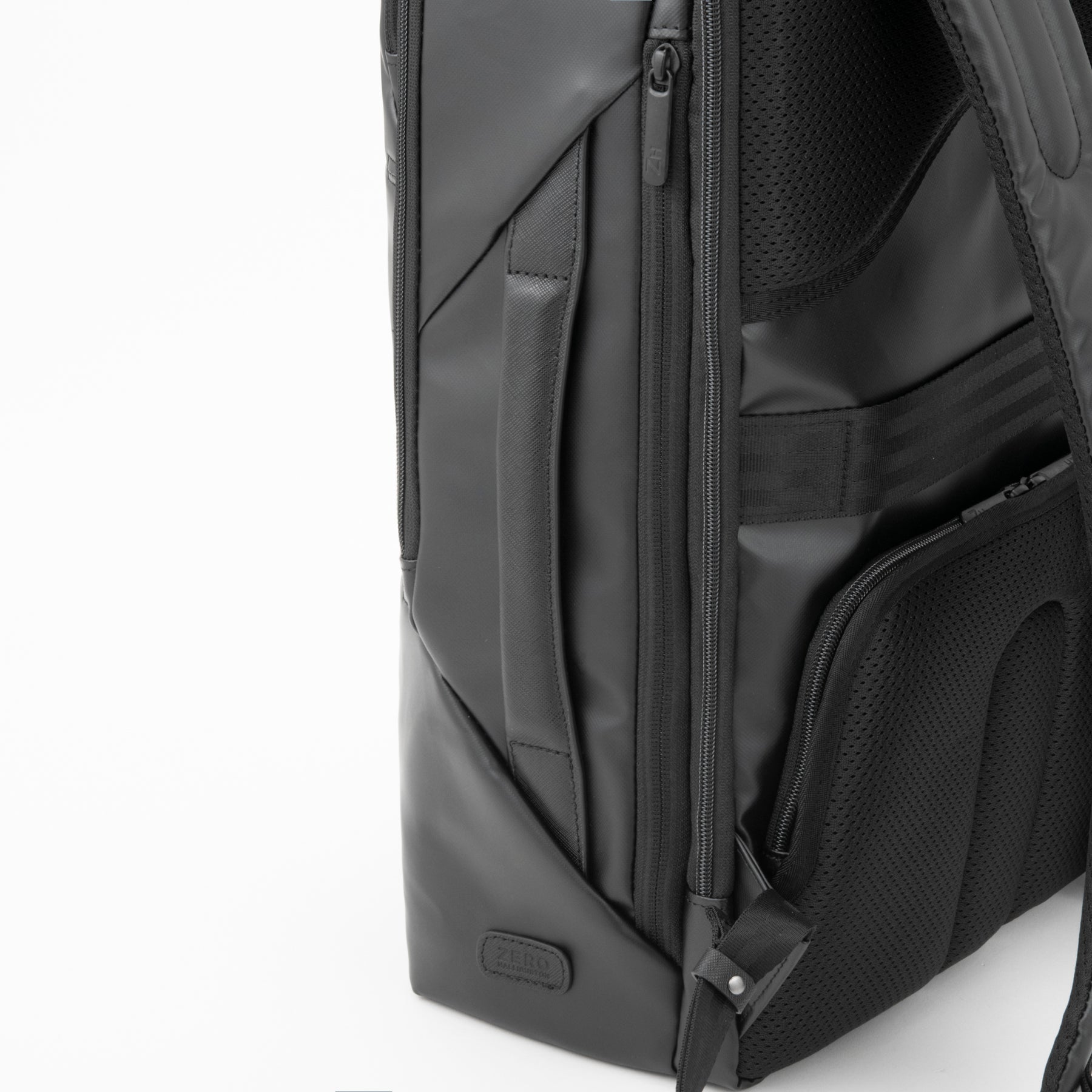 Z PACK d | type-C Laminated Large Backpack B4/15.6" PC 81683