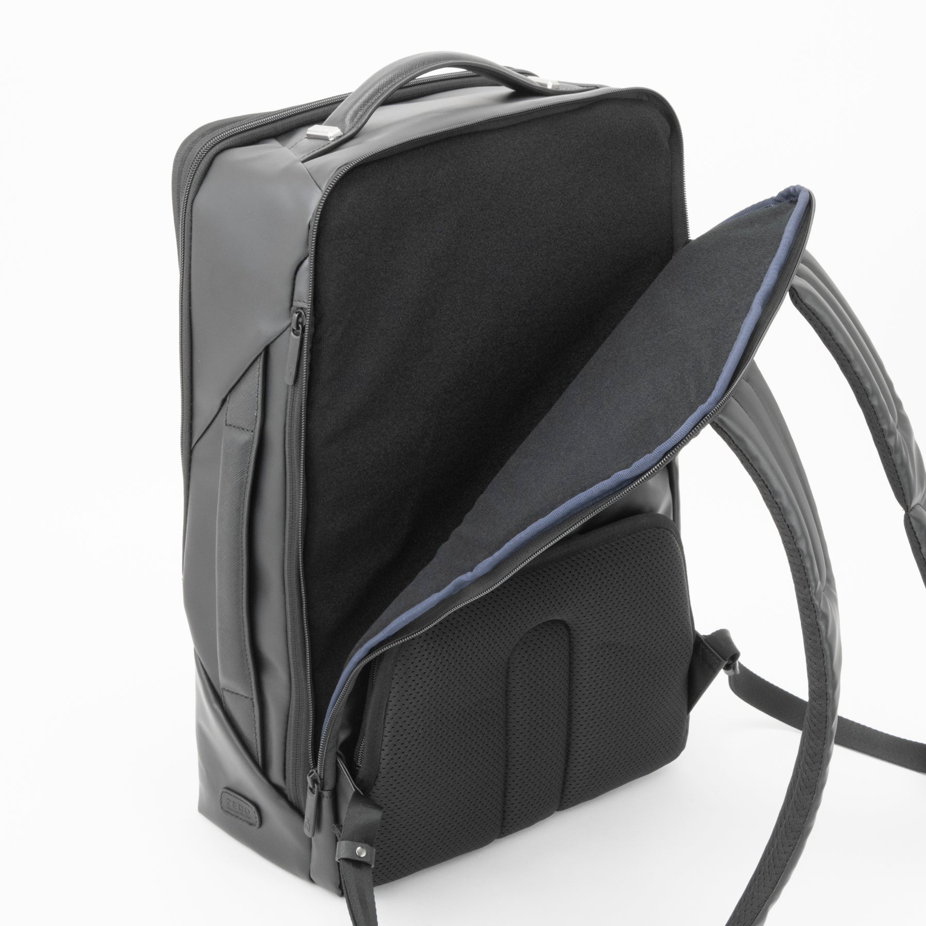 Z PACK d | type-C Laminated Large Backpack B4/15.6" PC 81683