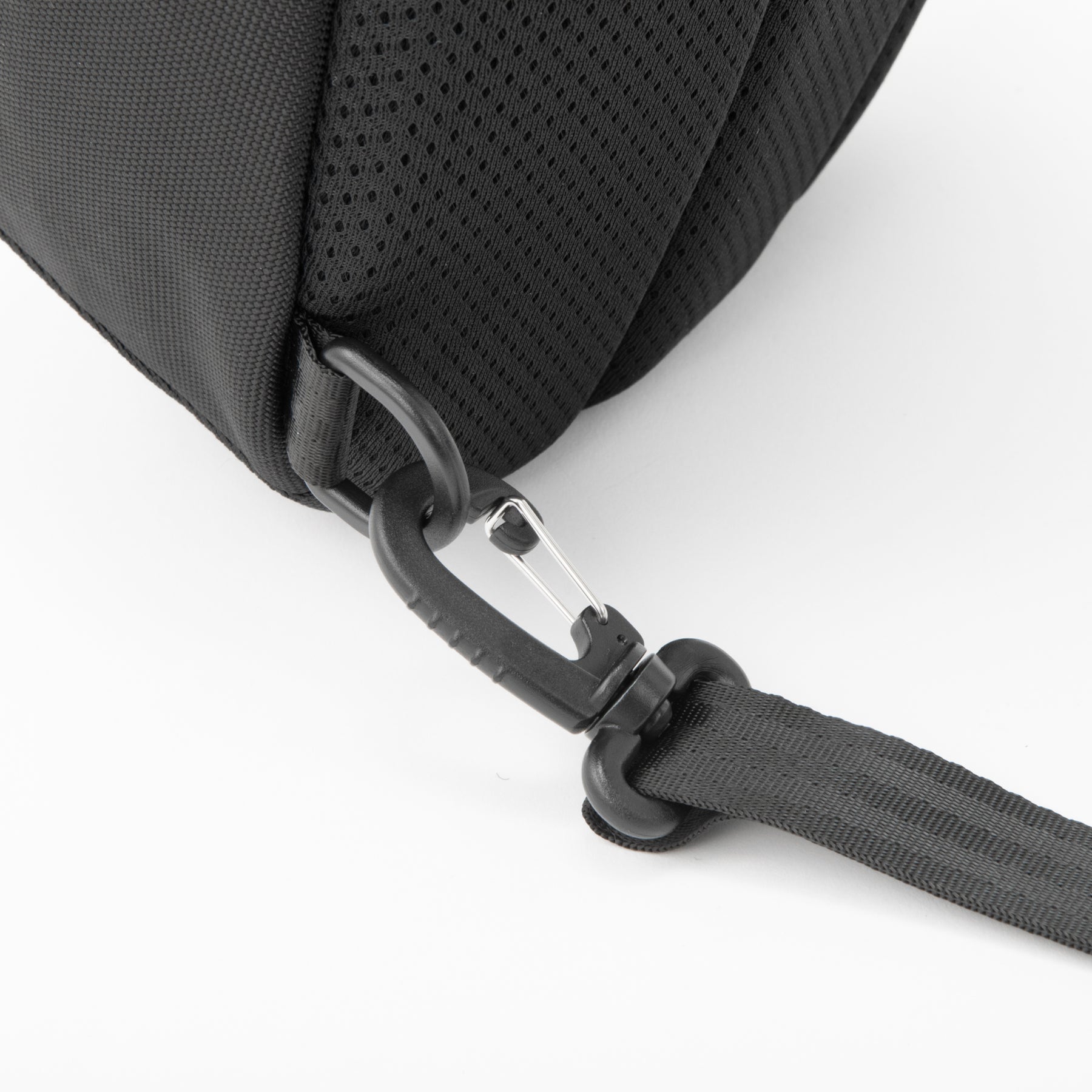 DELRIDGE | Utility Shoulder Bag 81692