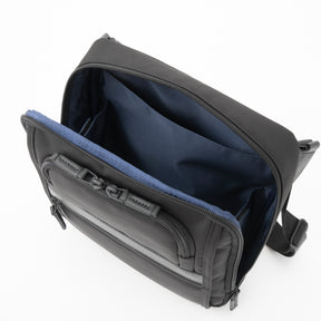ZEST2 d | Horizontal Shoulder Bag M 81702