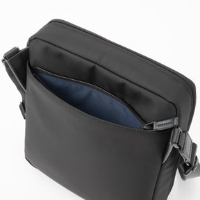 ZEST2 d | Horizontal Shoulder Bag M 81702