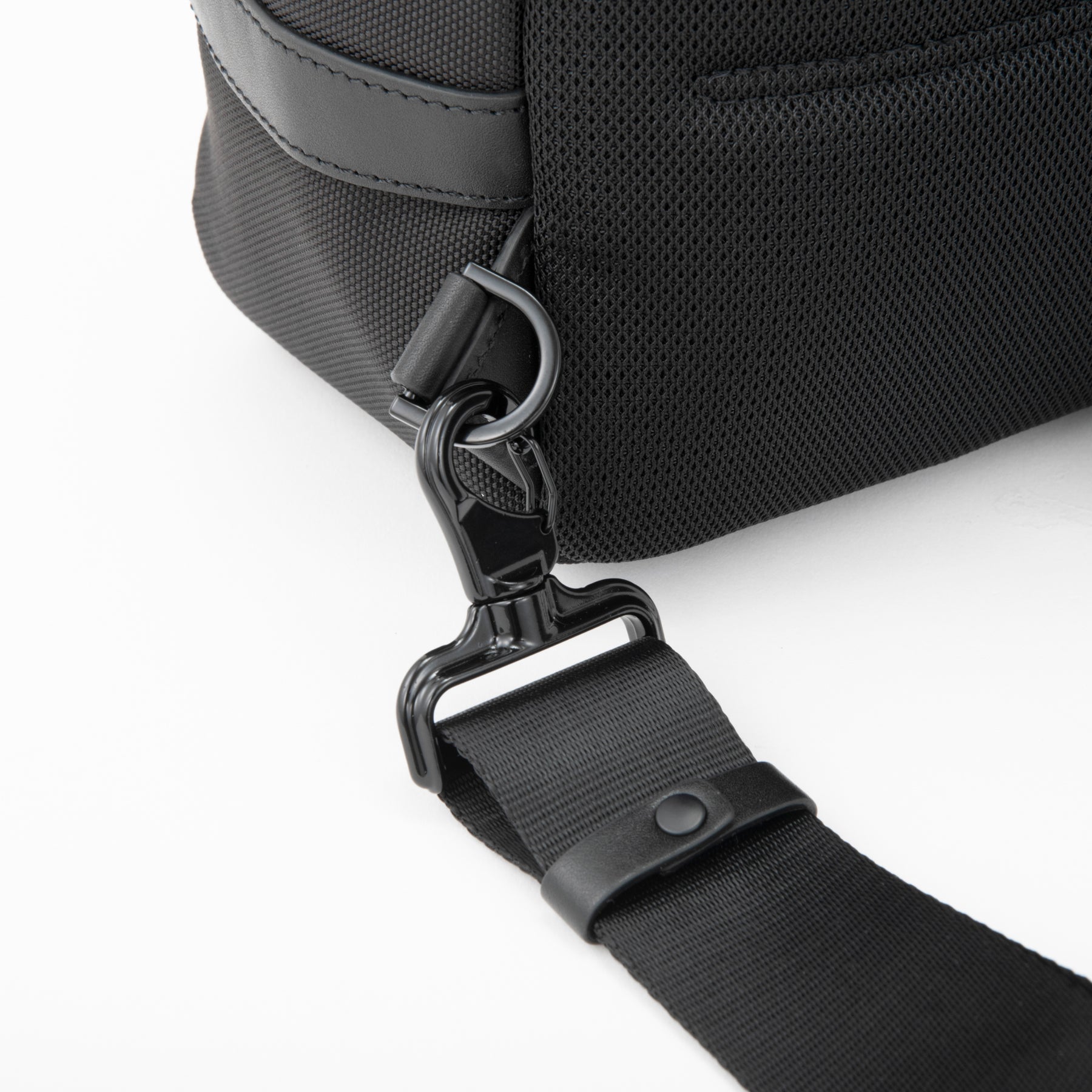ZEST2 d | Crossbody Shoulder Bag M 81704