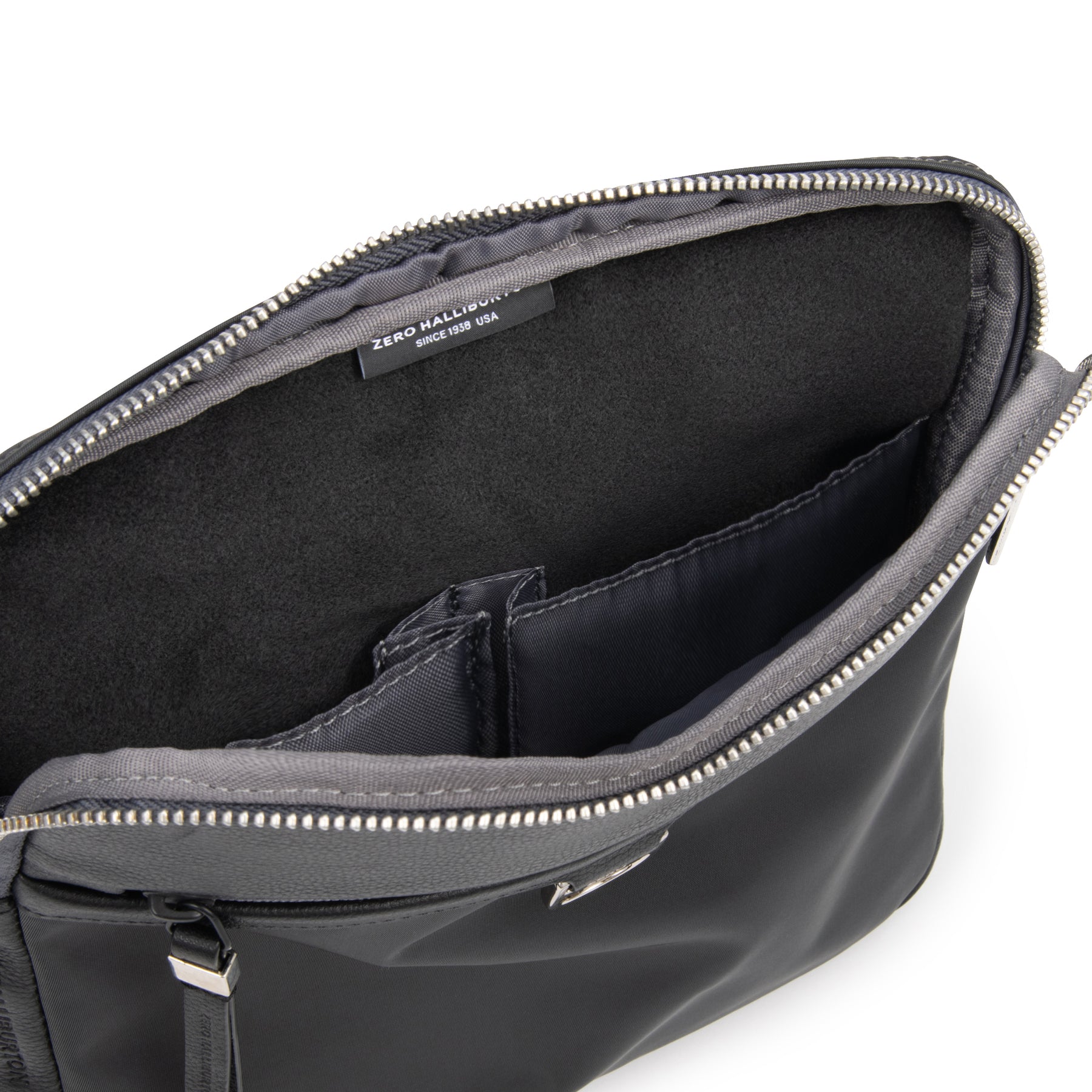 UE Collection | Round-Zip Slim Square Shoudler 81752