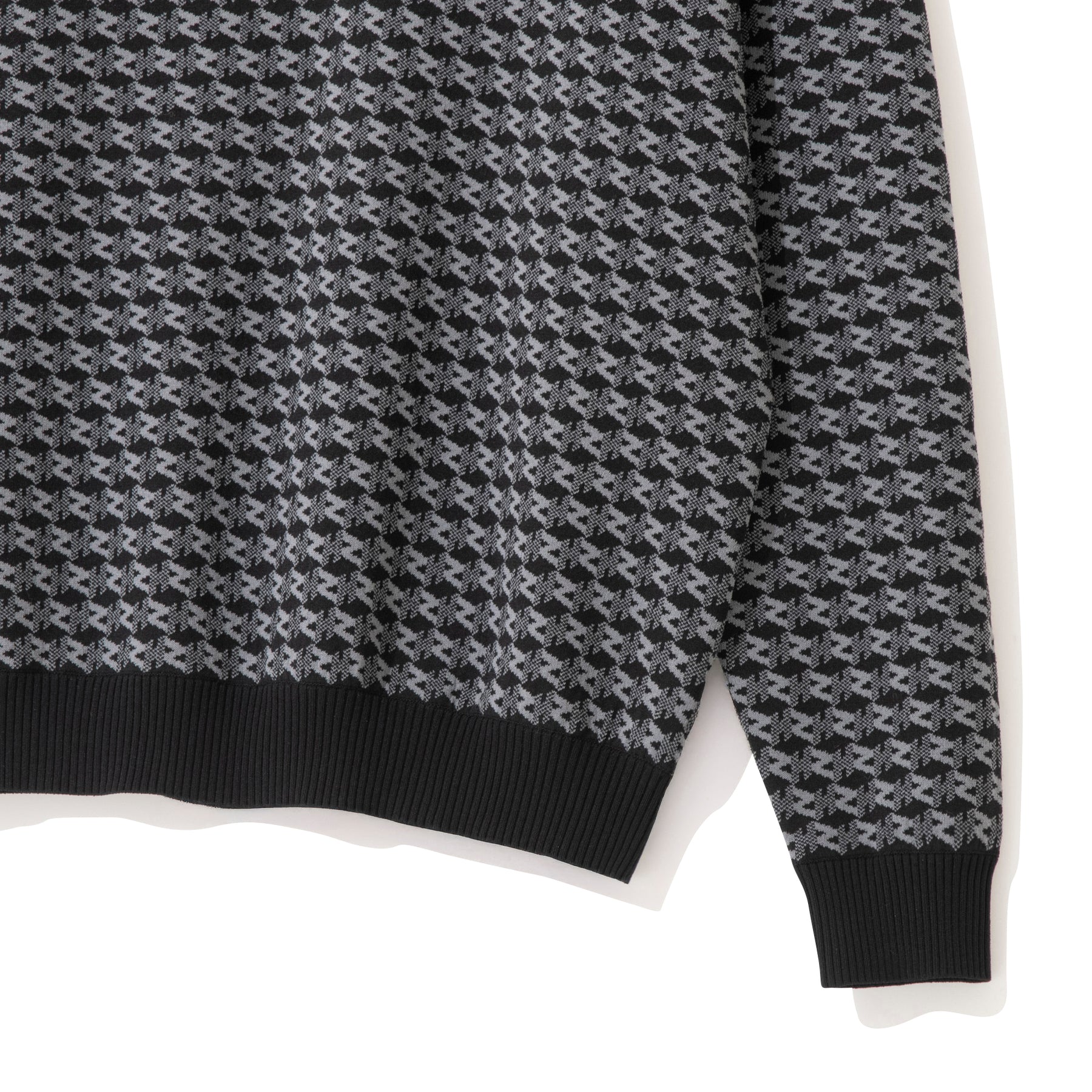 ZHG-M5A4b | Monogram Half-Zip Knit 85114