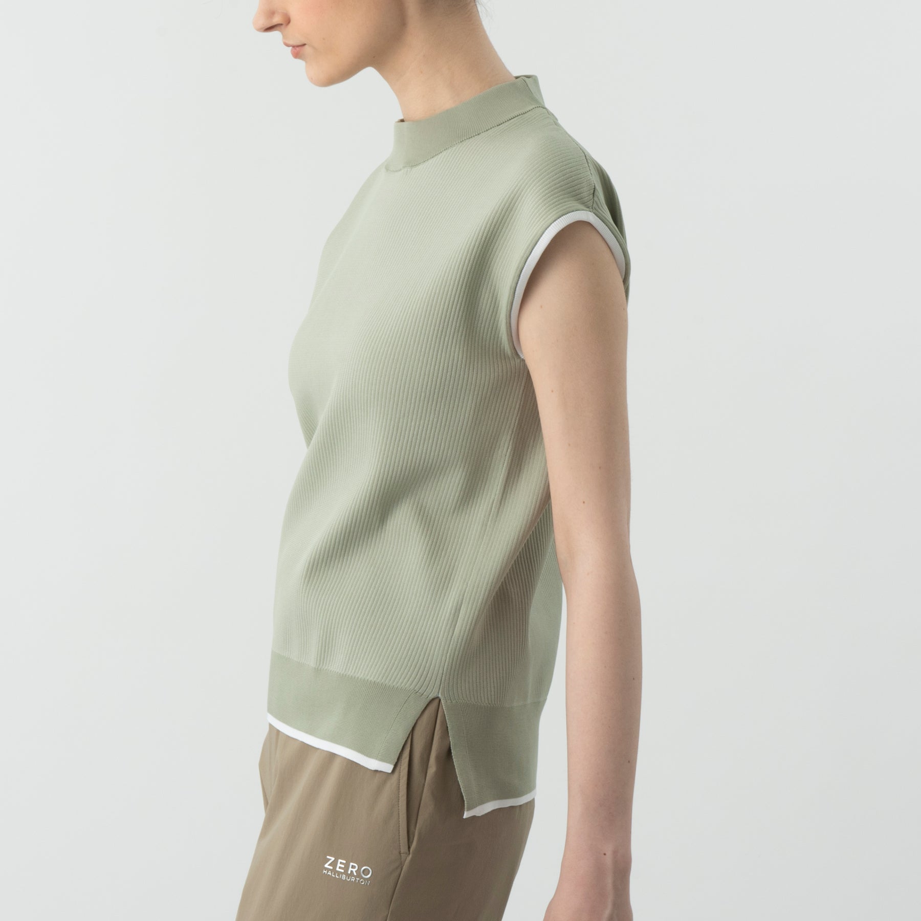 ZHG-W6S8b | Sleeveless Knit Mockneck 85222