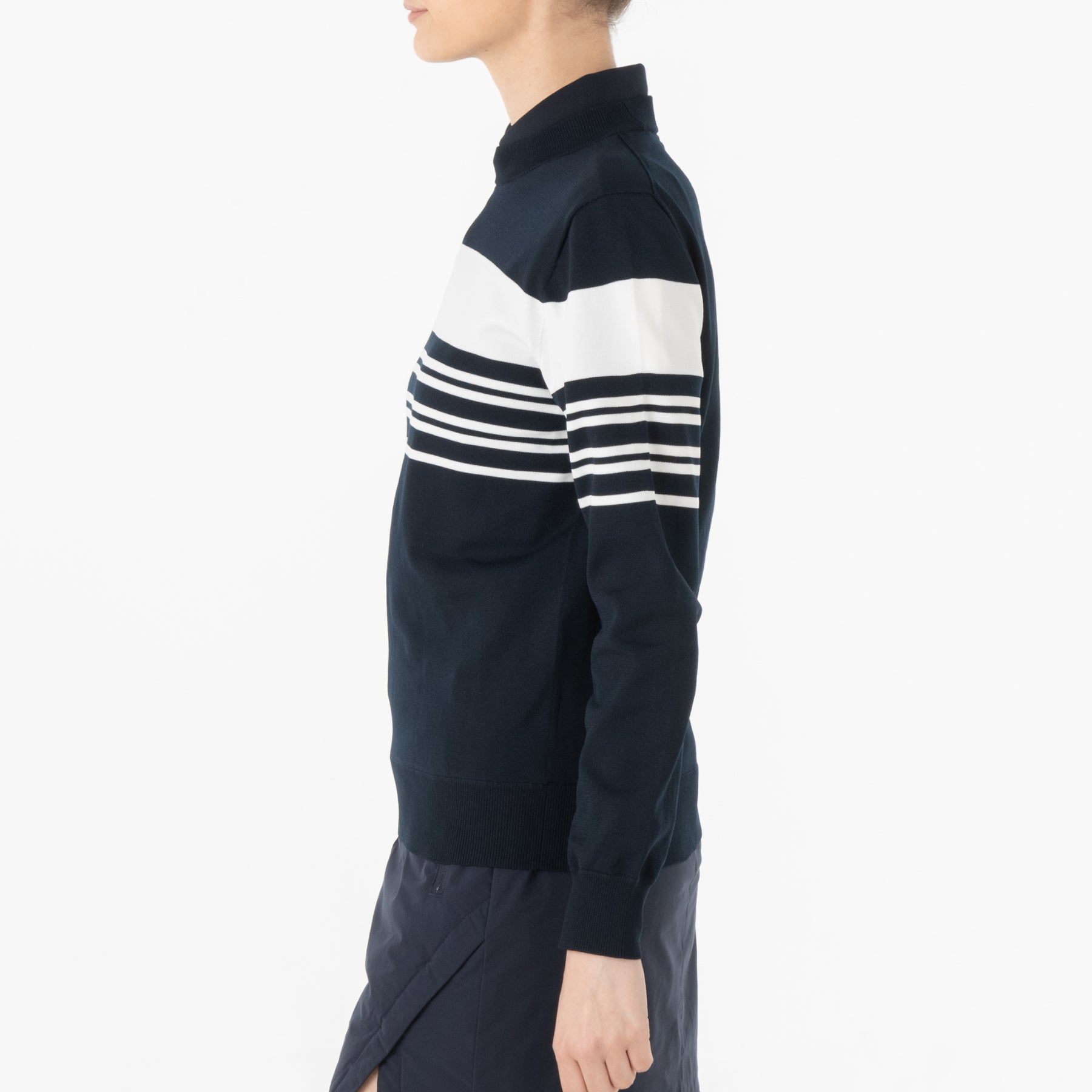 ZHG-W4A7b | Whole Garment Crew-Neck Knit 82878