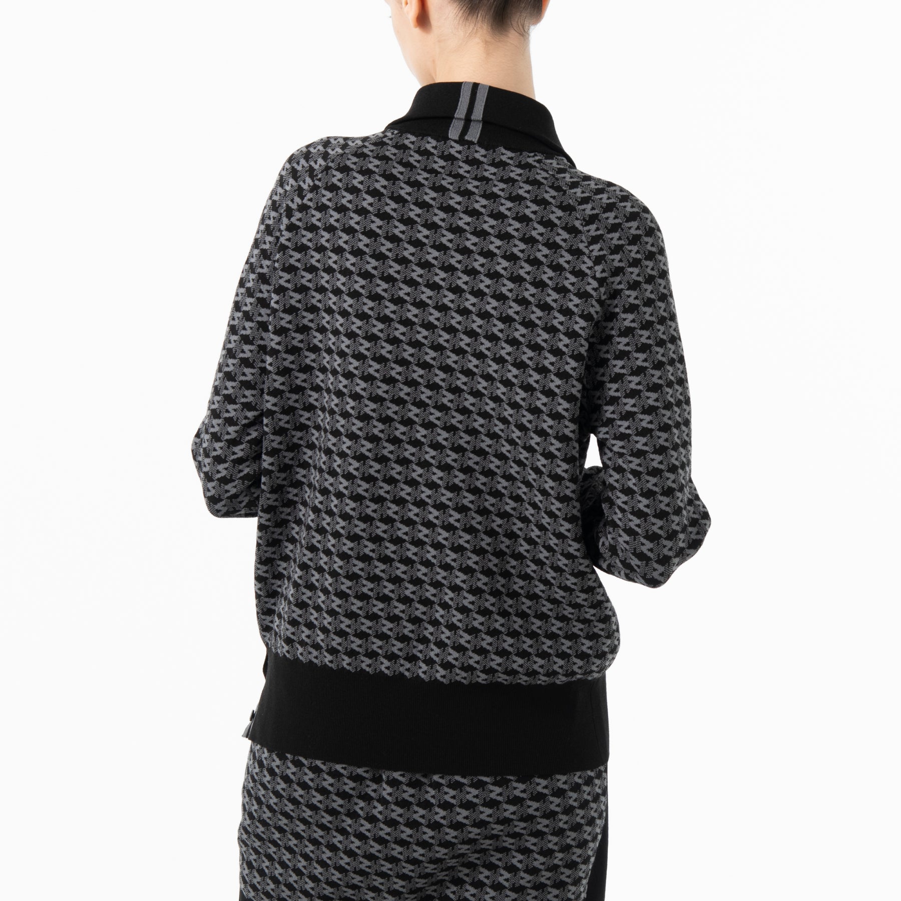 ZHG-W5A4b | Monogram Half-Zip Knit 85137