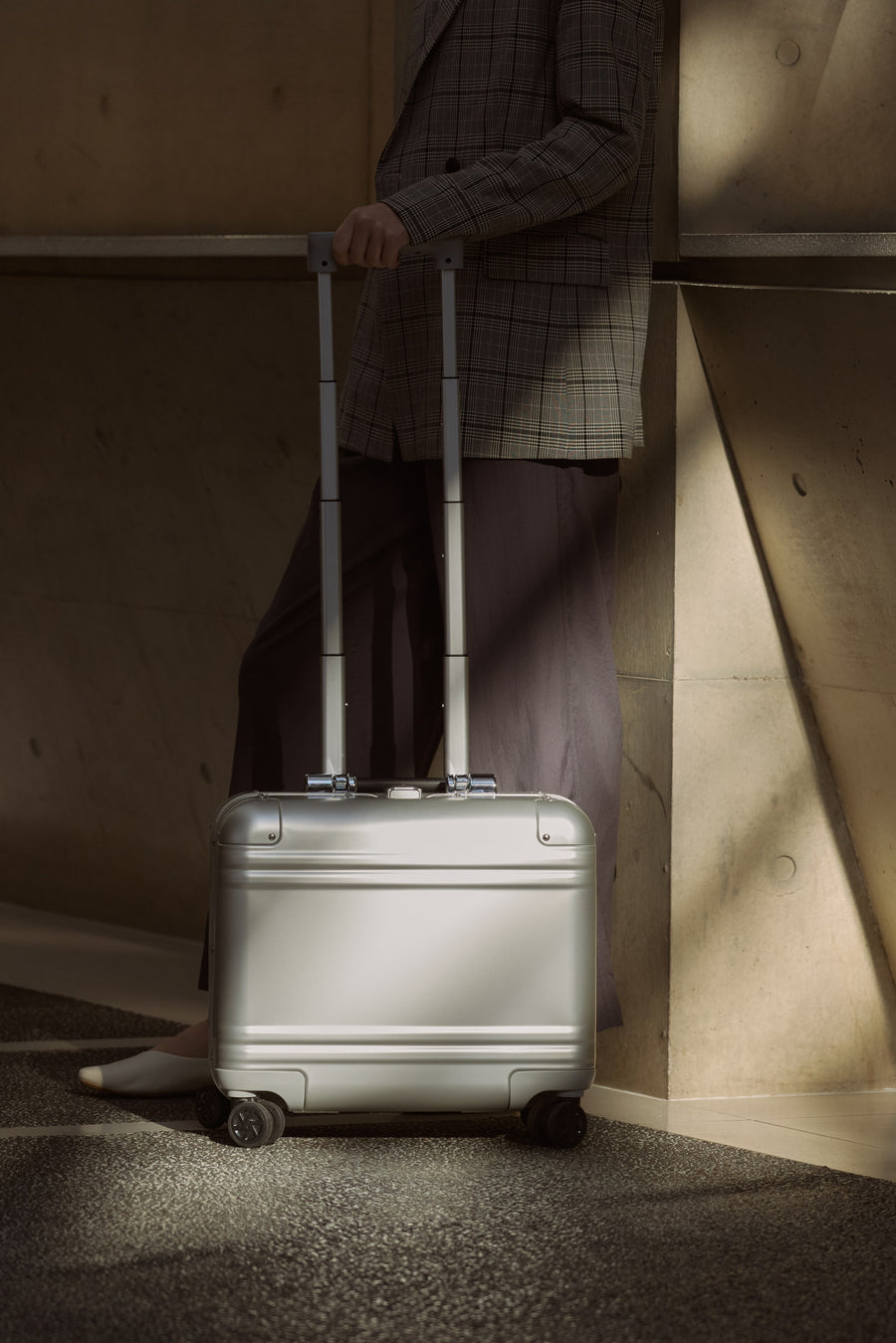 Classic Aluminum 3.0 | Carry-On Business Case 28L 94401 – ZERO