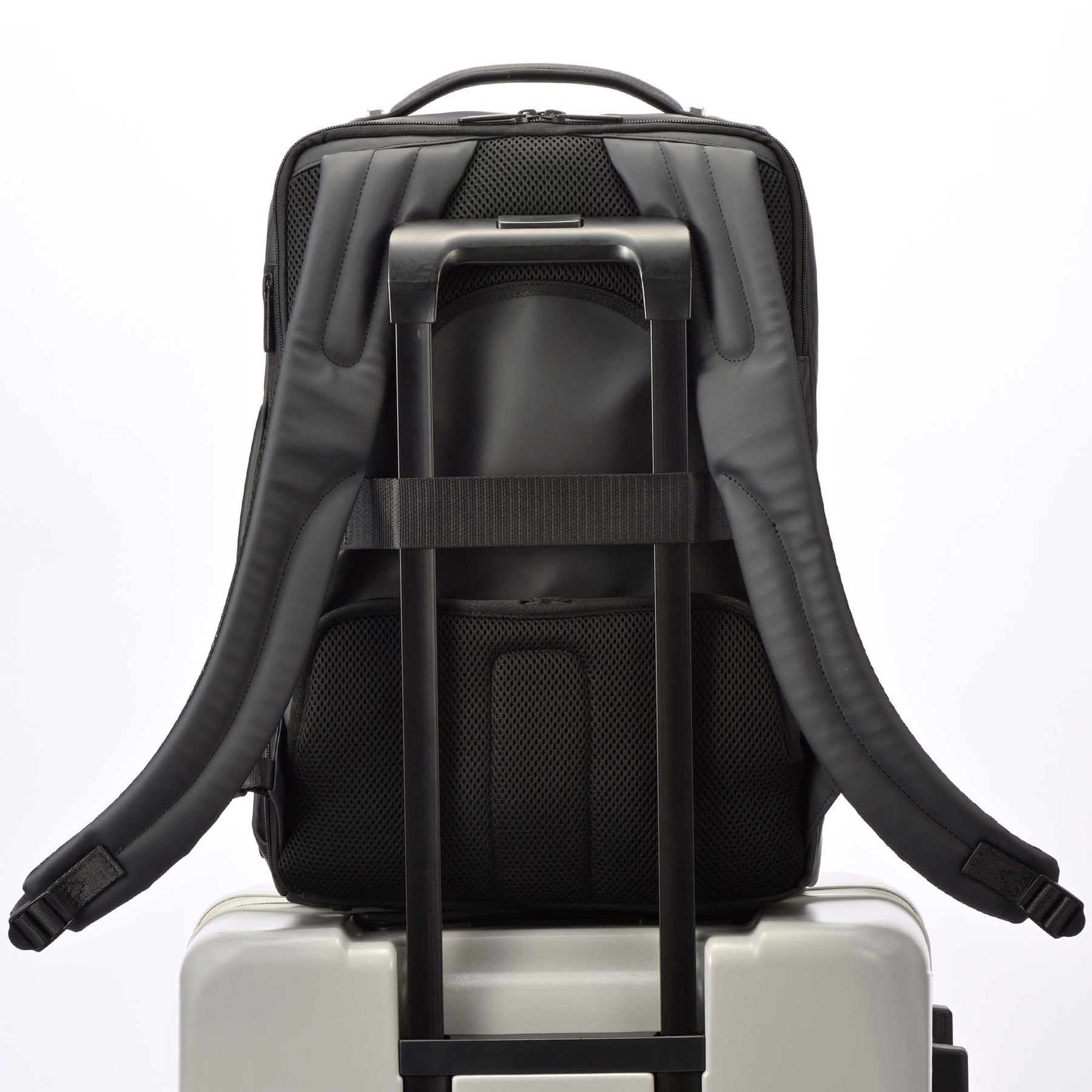 Z PACK | type-C Laminated Backpack A4/14