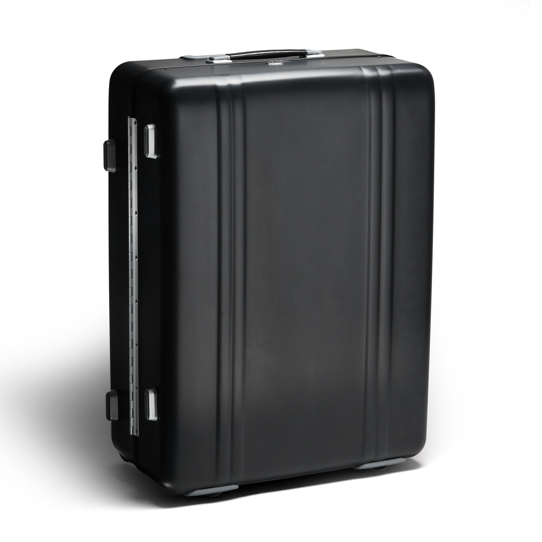 Limited Edition 26-Inch Travel Case | ゼロハリバートン公式