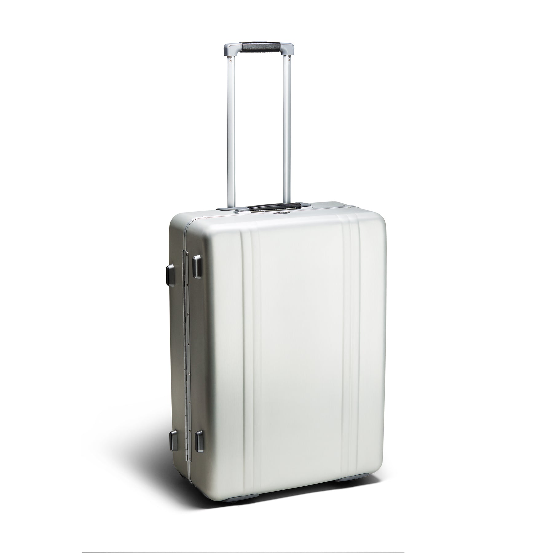 Limited Edition 26-Inch Travel Case | ゼロハリバートン公式 